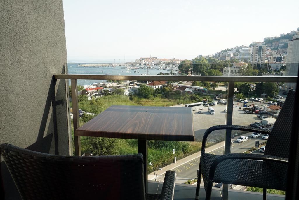 Budva Bay Breeze Apartments Eksteriør billede