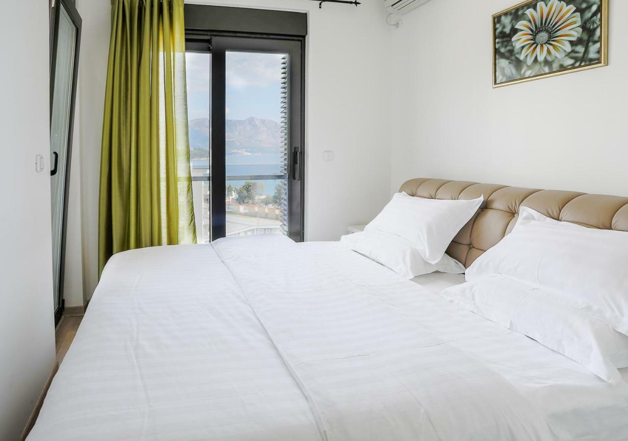Budva Bay Breeze Apartments Eksteriør billede