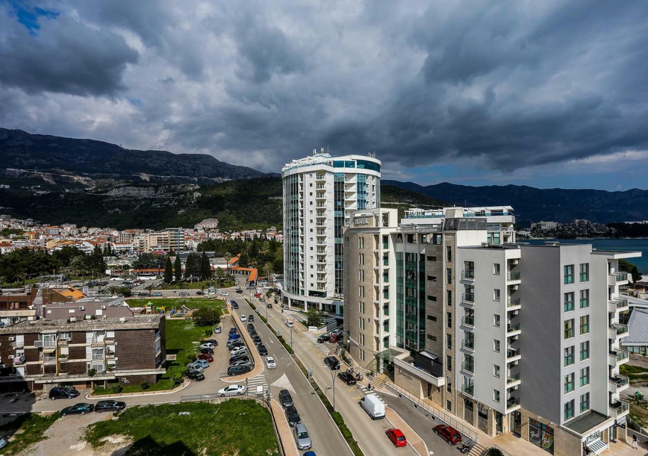 Budva Bay Breeze Apartments Eksteriør billede