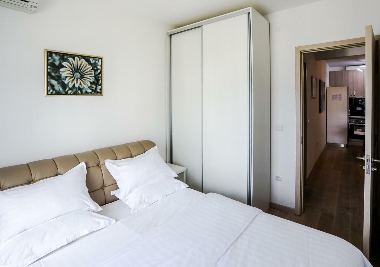 Budva Bay Breeze Apartments Eksteriør billede