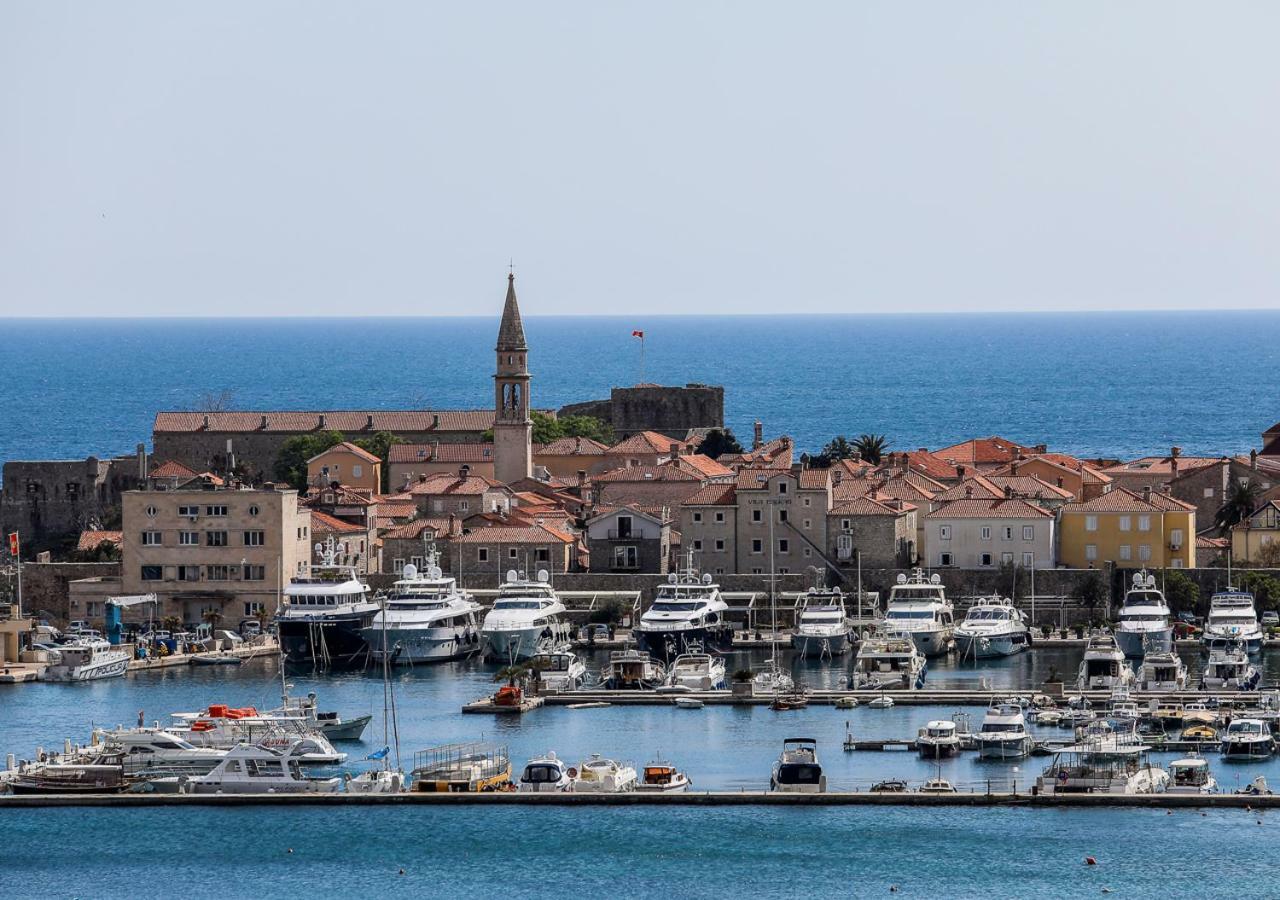 Budva Bay Breeze Apartments Eksteriør billede